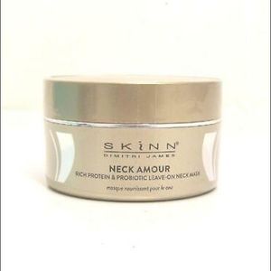 SKINN Dimitri James - Neck Amour